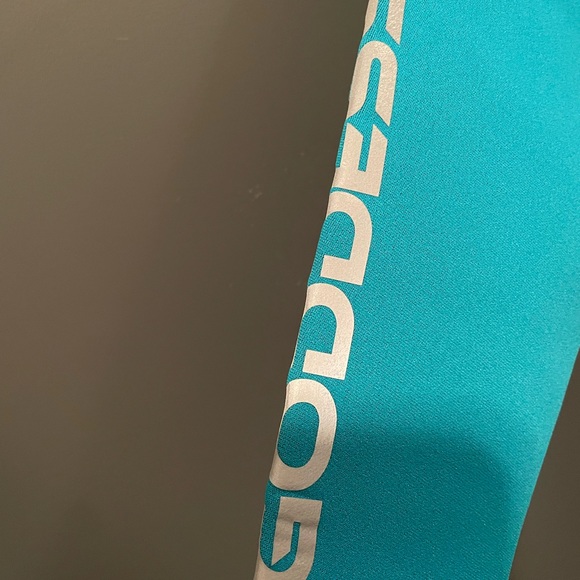 Women’s Hevto wetsuit NWT - Picture 5 of 6